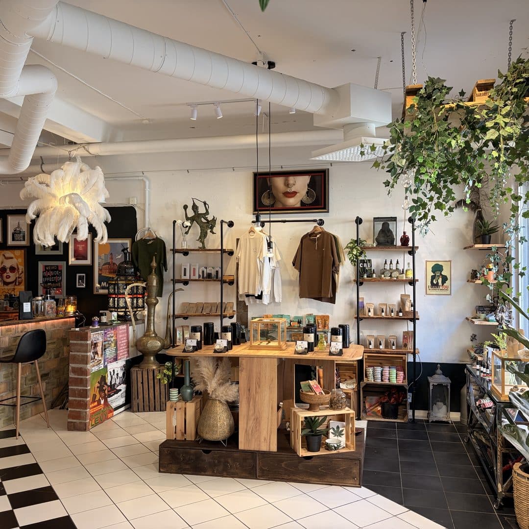 Produkter från Generalens Hampa i butiken hos Zoi Tattoo i Malmö